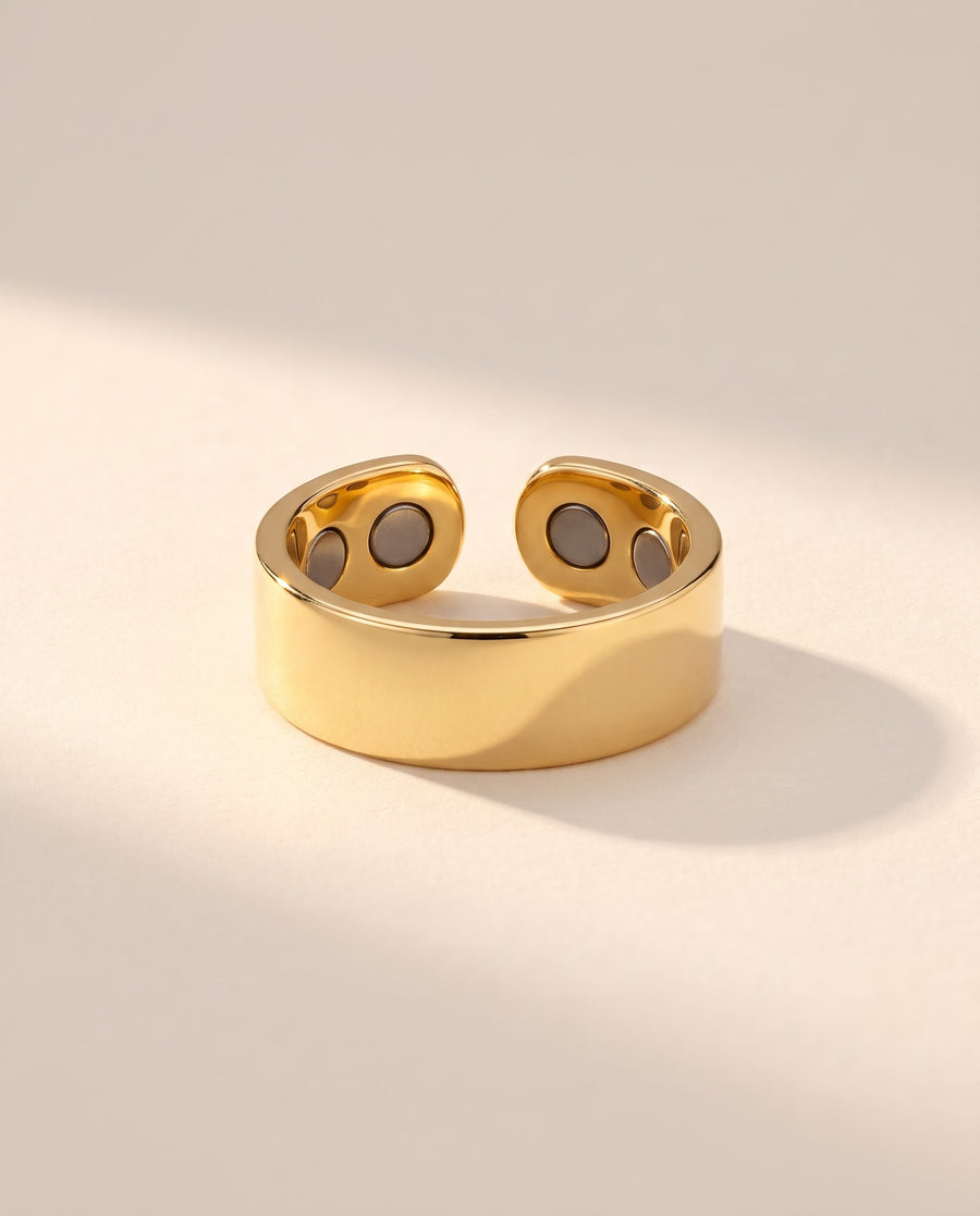 Magneva Ember Ring in gold